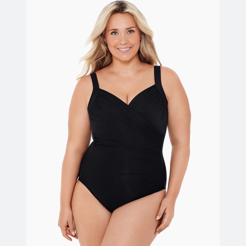 Miraclesuit
Plus Size Sanibel One Piece Swimsuit